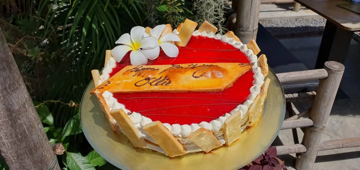 Birthday & custom cakes in Koh Samui